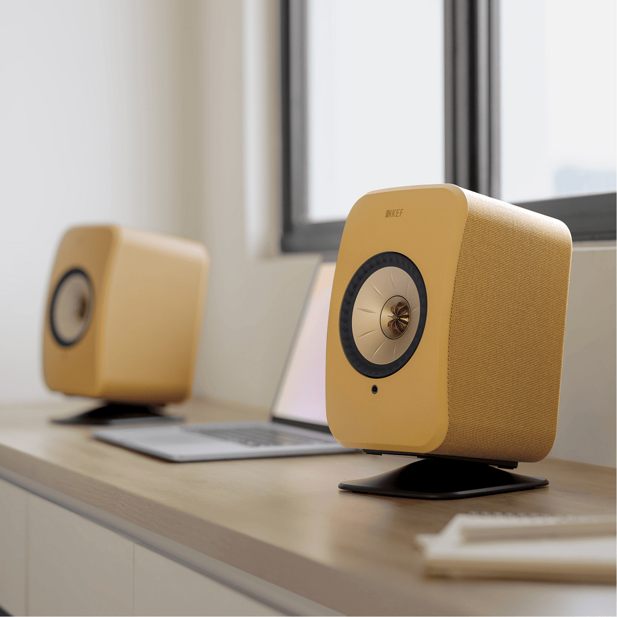 P1 Desk Pad | KEF Asia Pacific