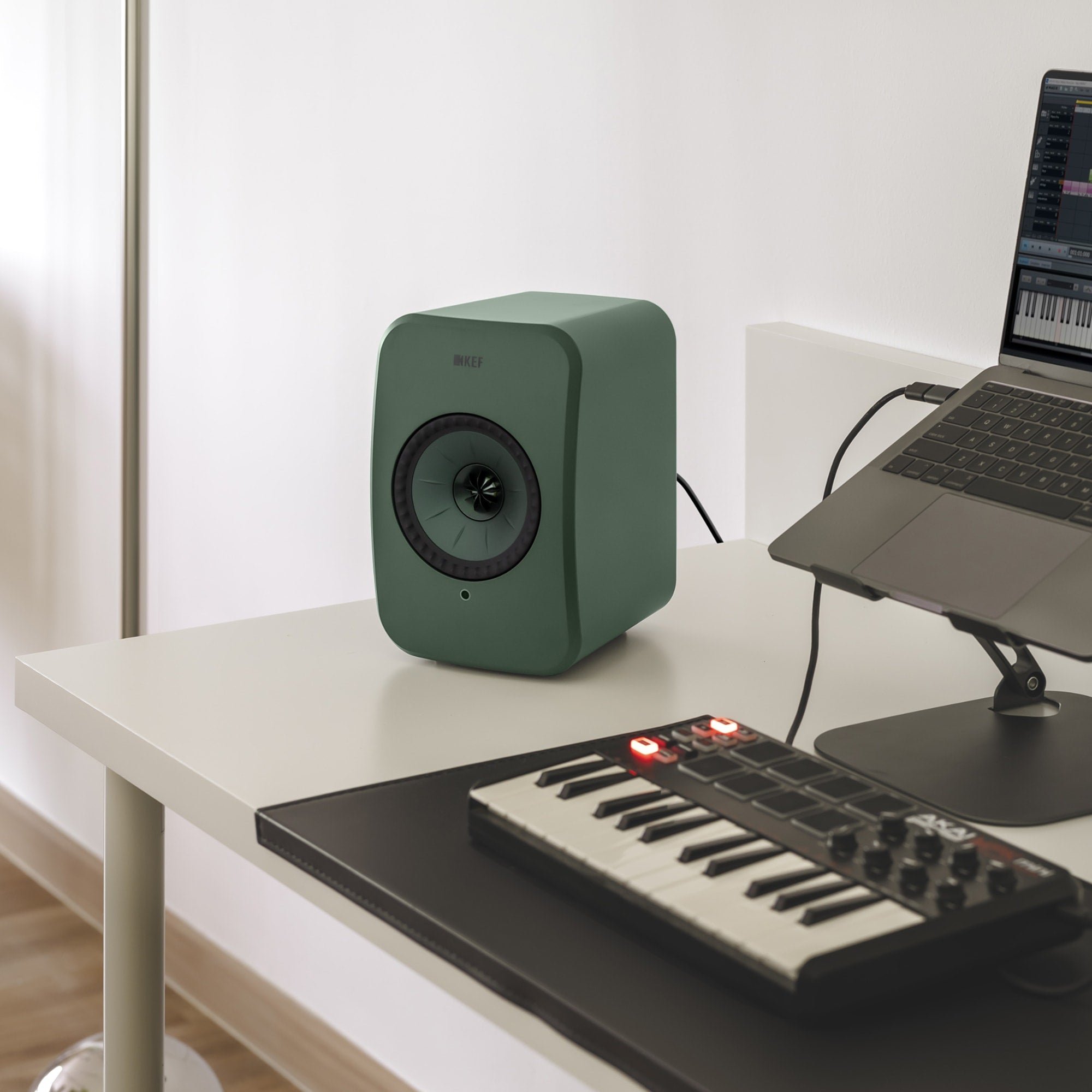 LSX II LT | KEF Asia Pacific